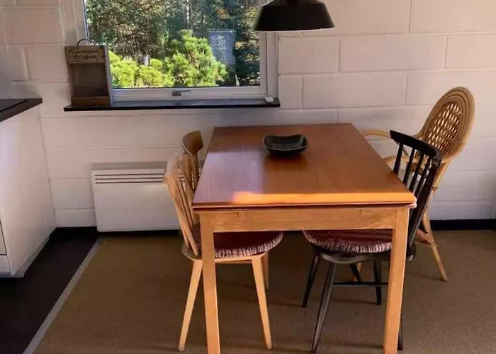 Σπίτι διακοπών By The With Cozy Atmosphere